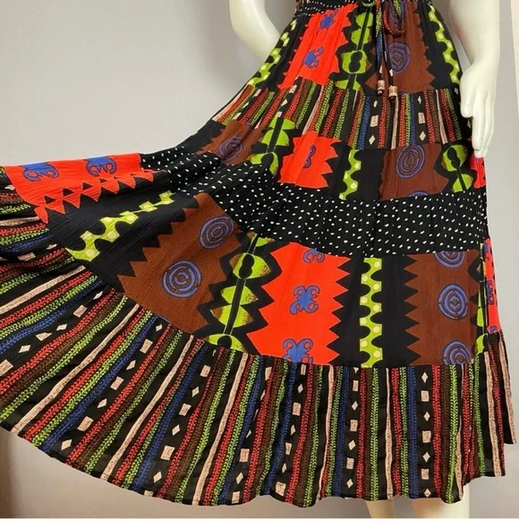 90’s Crinkle Crepe Maxi Dress – Boho Tribal Print Open Back - Picture 6 of 11